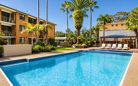 Dunes Apartment Unit 8- Ground Floor With Pool View